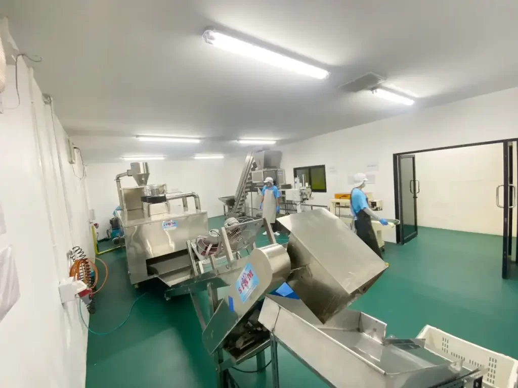 โรงงานรับผลิตอาหารสัตว์